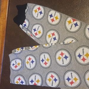 Steelers NFL pants or pajama bottoms size youth 6/7 small new without tags